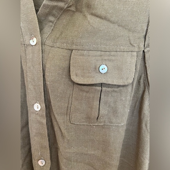 Green Sleeveless Romper - Picture 7 of 10